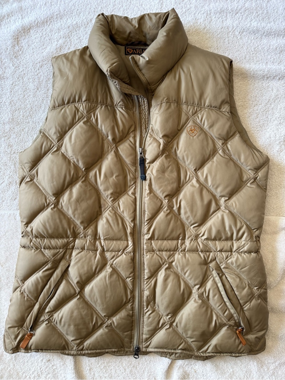 Ariat Quilted Shell Puffer Vest in Tan